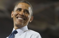 Obama félicite Hollande, l'invite à la Maison Blanche 