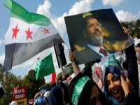 Pourquoi les pays du Golfe condamnent Damas et soutiennent Le Caire 