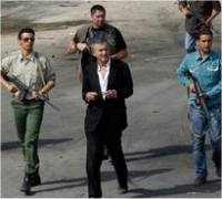 Twitter se moque de Bernard-Henri Lévy et de son film 