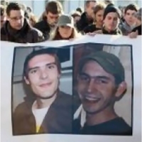 La famille d'un des deux otages français exige une enquête plus large 