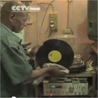 Mauritanie : l'une des plus grandes collections de vieux classiques réunis (…) 