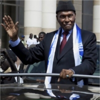 Sénégal : Wade de plus en plus isolé